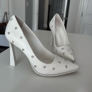 Gianni bini rhinestone studded pointed toe white heels